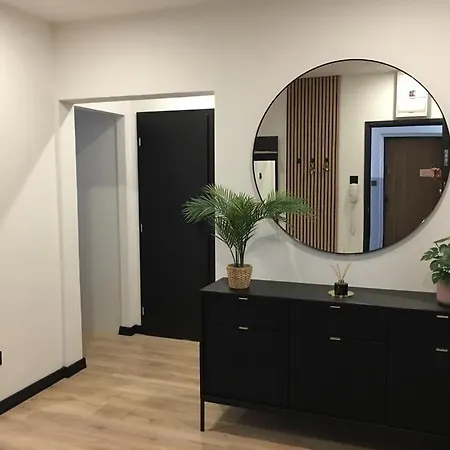 Modern In Centre Of Belusa *