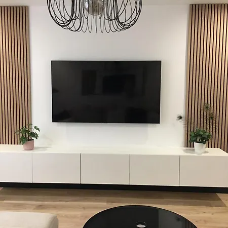 Modern In Centre Of Belusa Lejlighed Púchov